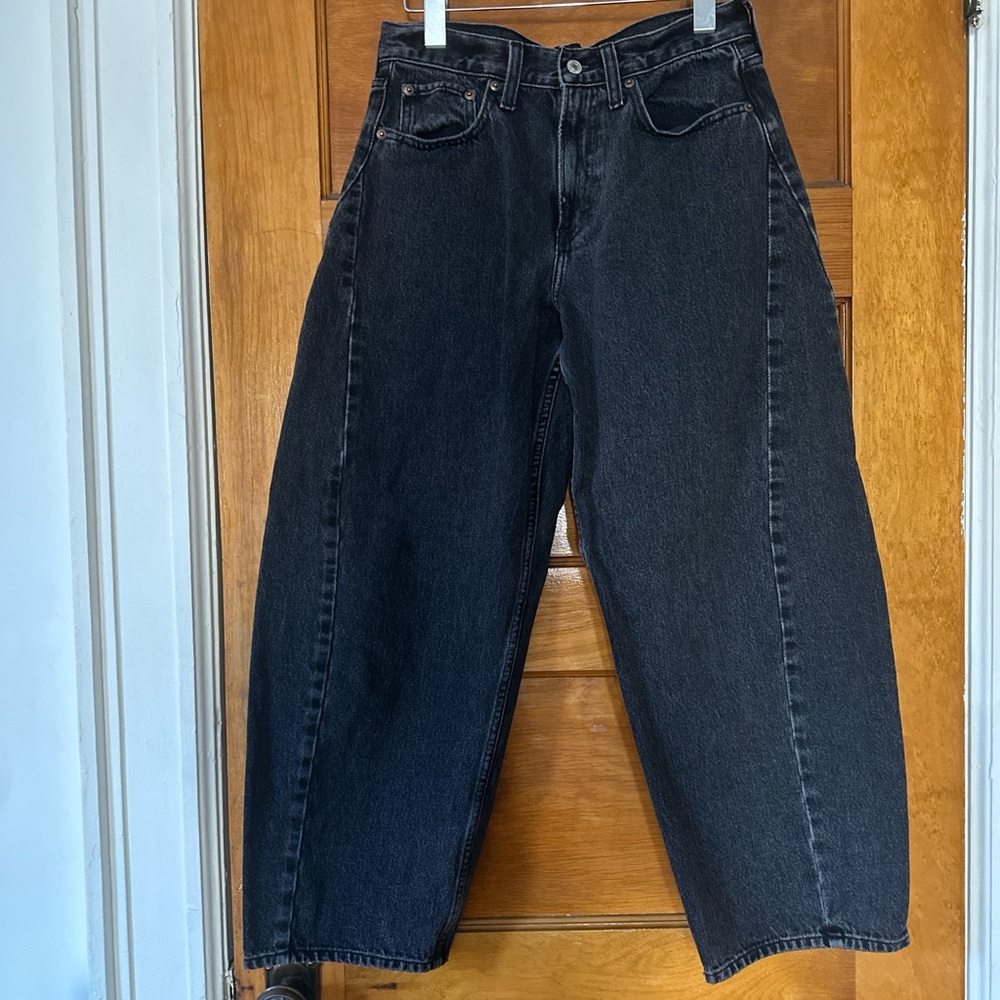 Abercrombie curve love Barrel jeans